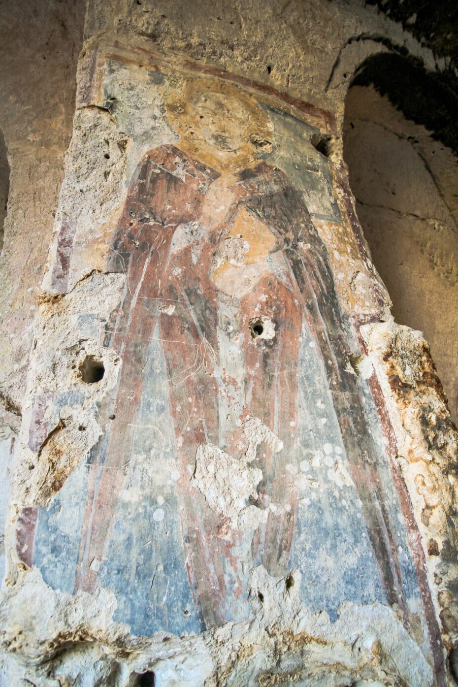 (fig.2 ) affresco del XII secolo raffigurante San Nicola